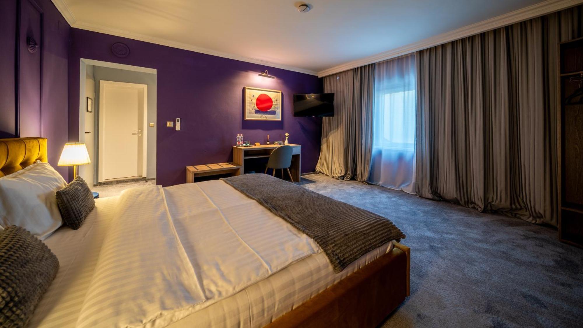 טימישוארה Hotel Coco מראה חיצוני תמונה